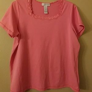 Dressy shirt only worn a few times from smoke free